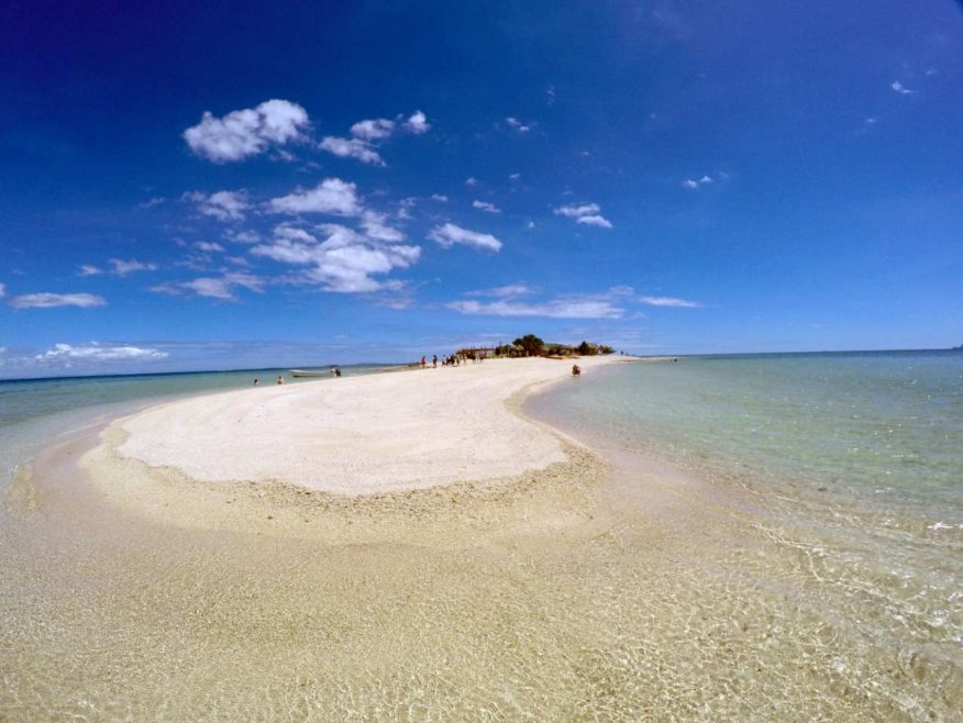 Helicopter scenic flight to Savala Island - full day trip with lunch