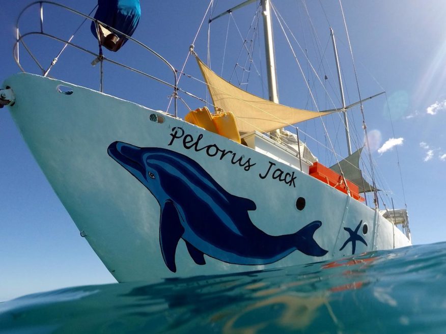 Bounty Island Sailing & Snorkelling with PJ's in Fiji