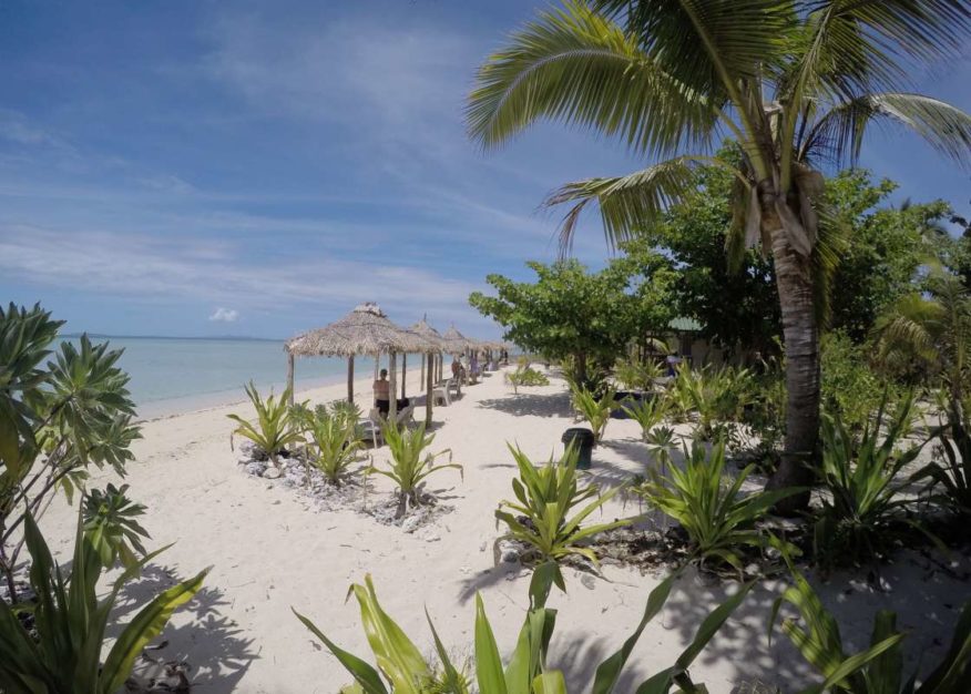 Helicopter scenic flight to Tivua Island, return by sailing yacht - full day trip with lunch